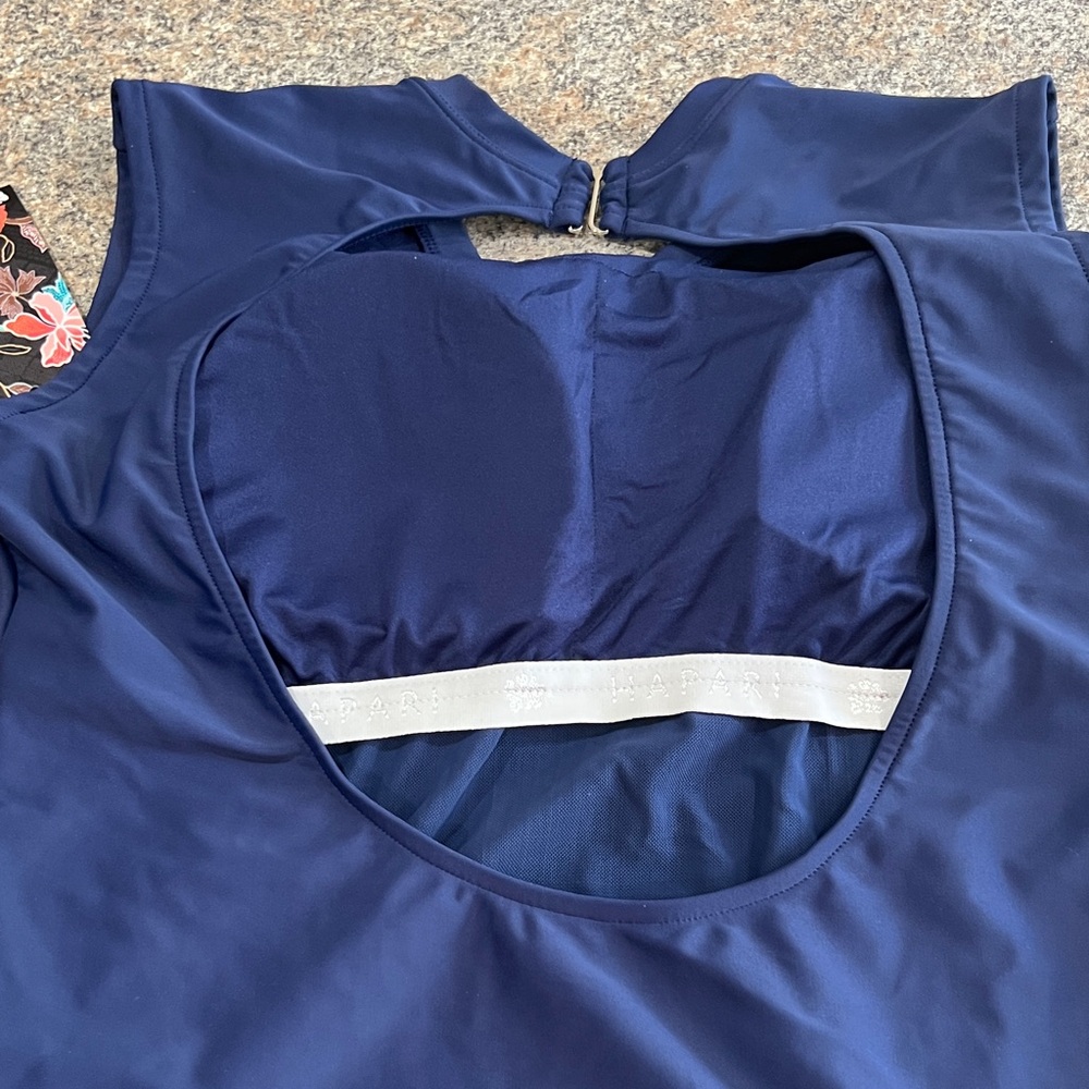 Hapari High Crew Navy Blue swimsuit size XL - Picture 8 of 9
